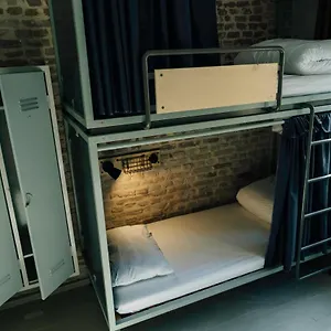  Hostal Flaneur