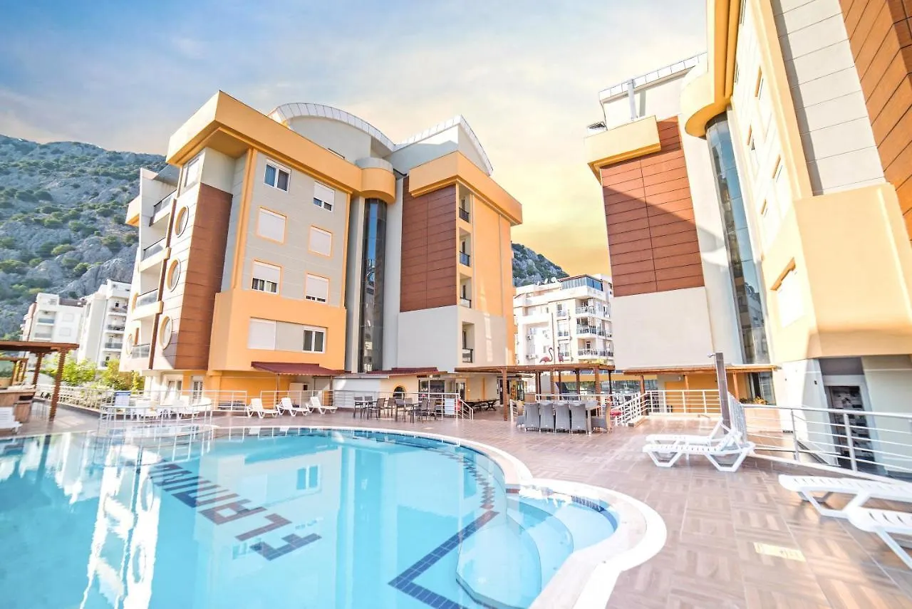 Flamingo Residence Antalya 3*,