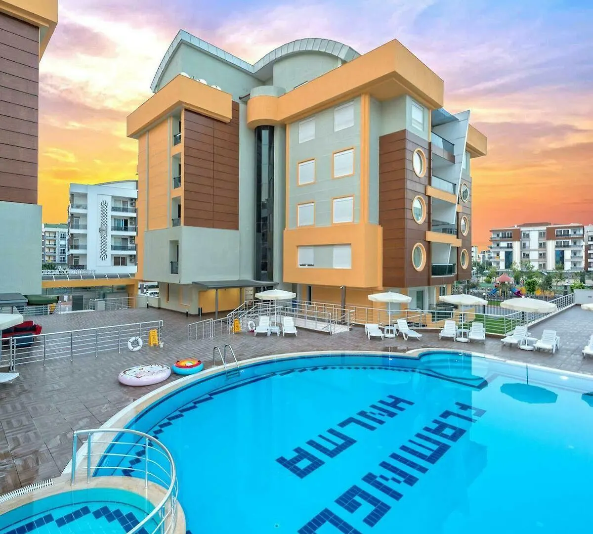 Flamingo Residence Antalya 3*,